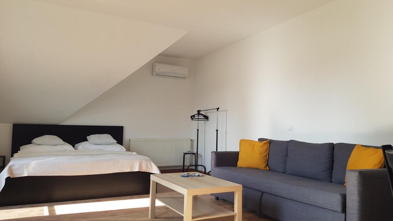 Vegvar Delux Apartman Gyula Εξωτερικό φωτογραφία