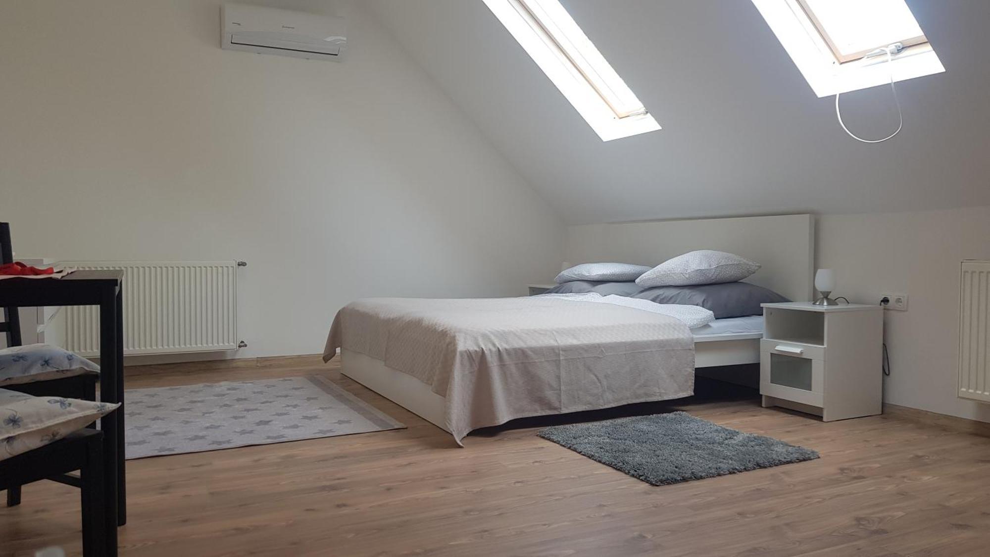 Vegvar Delux Apartman Gyula Εξωτερικό φωτογραφία